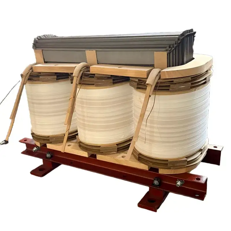 Trójfazowy transformator rozdzielczy zanurzony w oleju o mocy 200 kVA 250 kVA 400 kVA